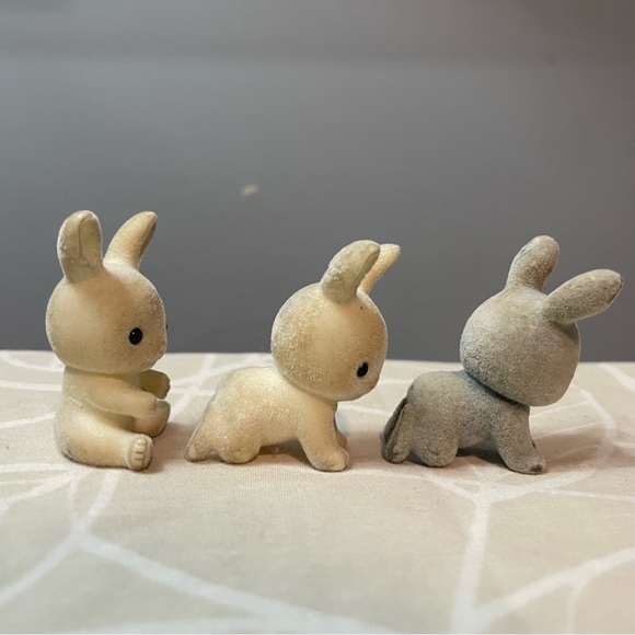 FREE when bundled: Calico Critters - Picture 4 of 5